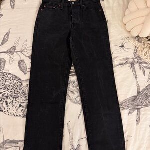 Levi's Women's Black Straight Leg Jeans